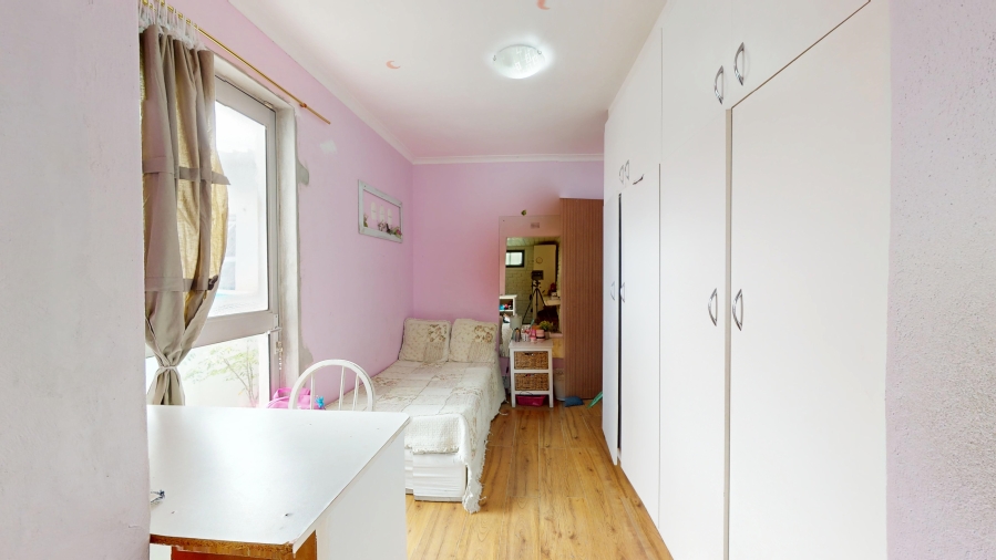 5 Bedroom Property for Sale in Colorado Park Western Cape